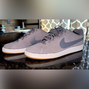 Nike women’s Court Royale gray suede lace up shoes